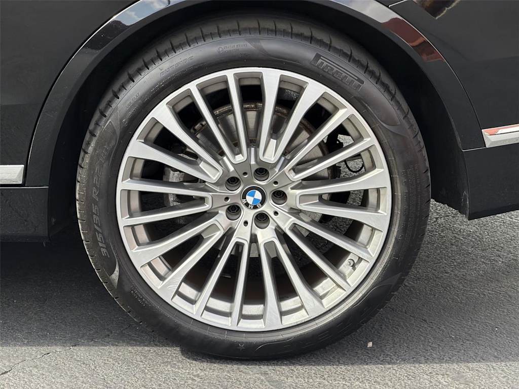 Thumbnail: 2022 BMW X7 - 8