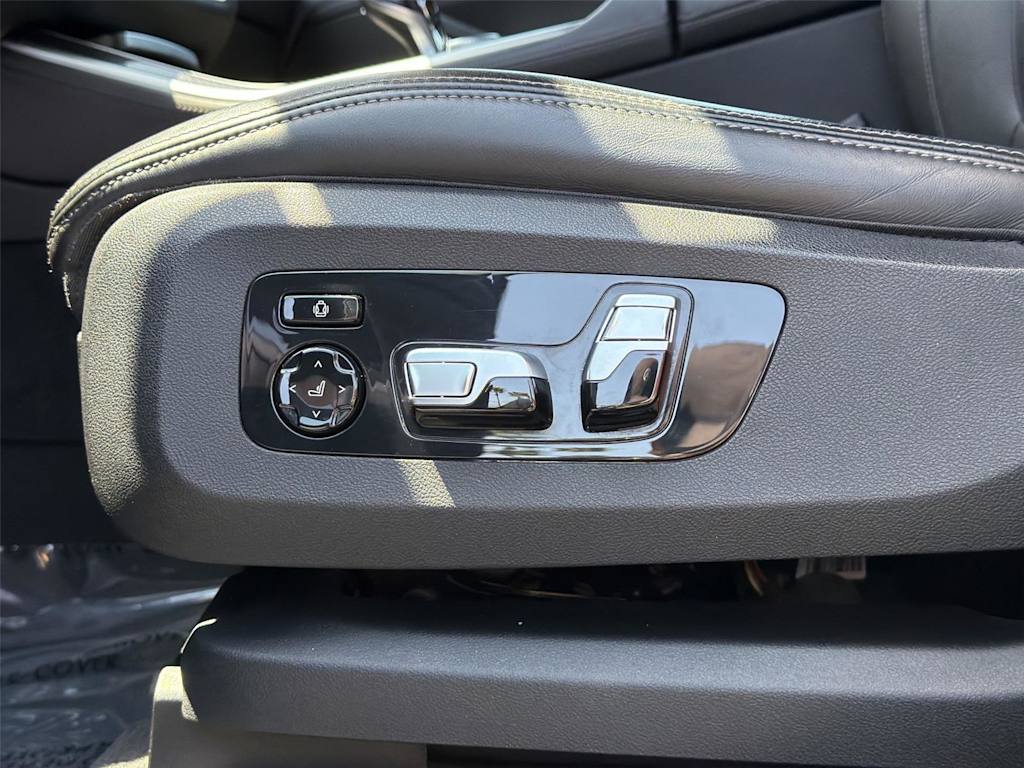 Thumbnail: 2021 BMW X5 - 23