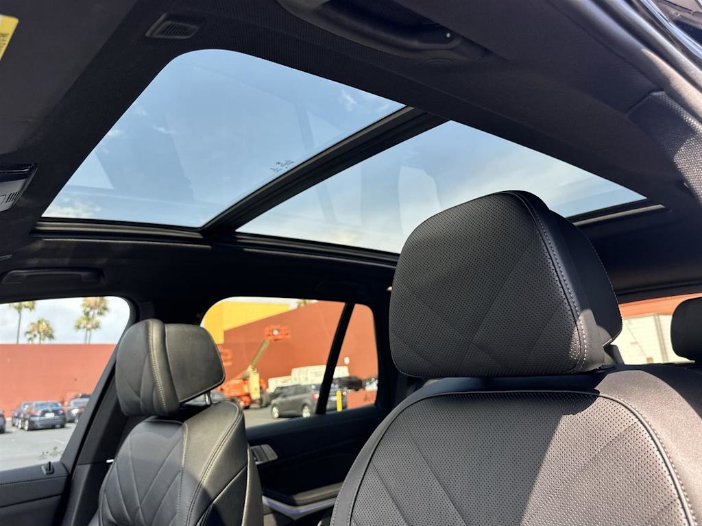 Thumbnail: 2023 BMW X5 - 32