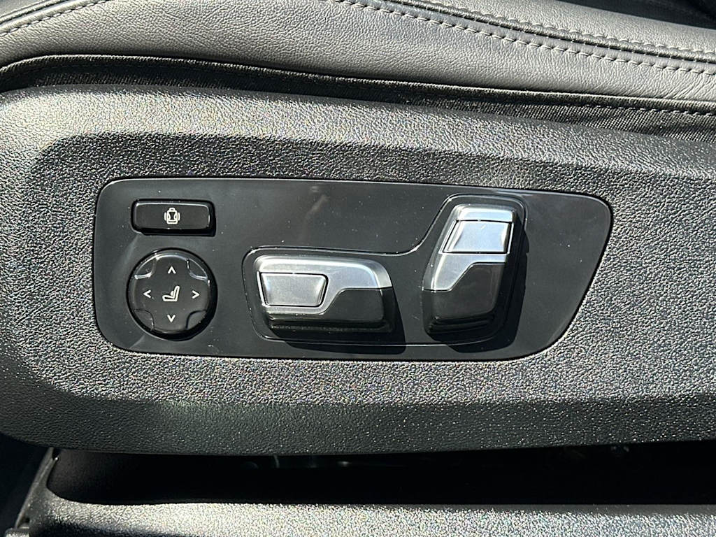 Thumbnail: 2023 BMW X5 - 23