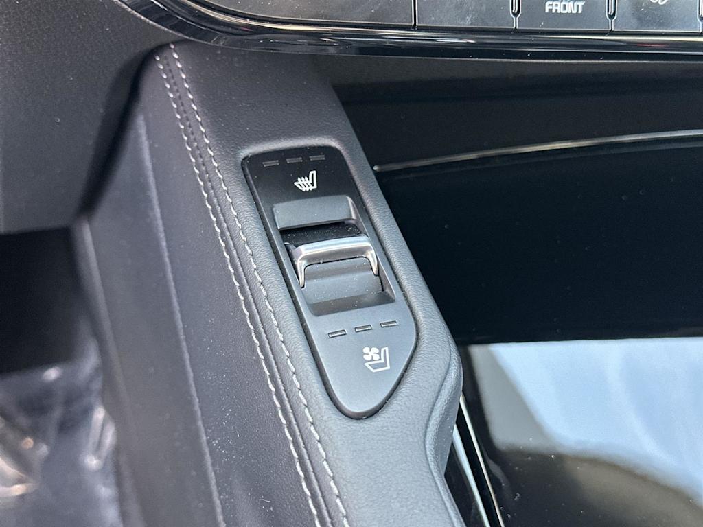 Thumbnail: 2024 Kia Telluride - 26