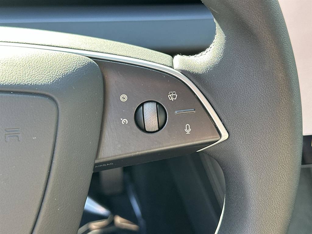 Thumbnail: 2025 Tesla Model 3 - 25