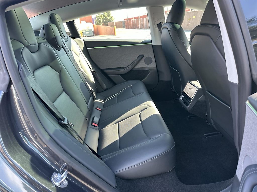 Thumbnail: 2025 Tesla Model 3 - 19