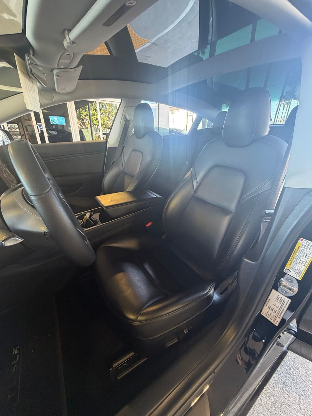 Thumbnail: 2019 Tesla Model 3 - 7