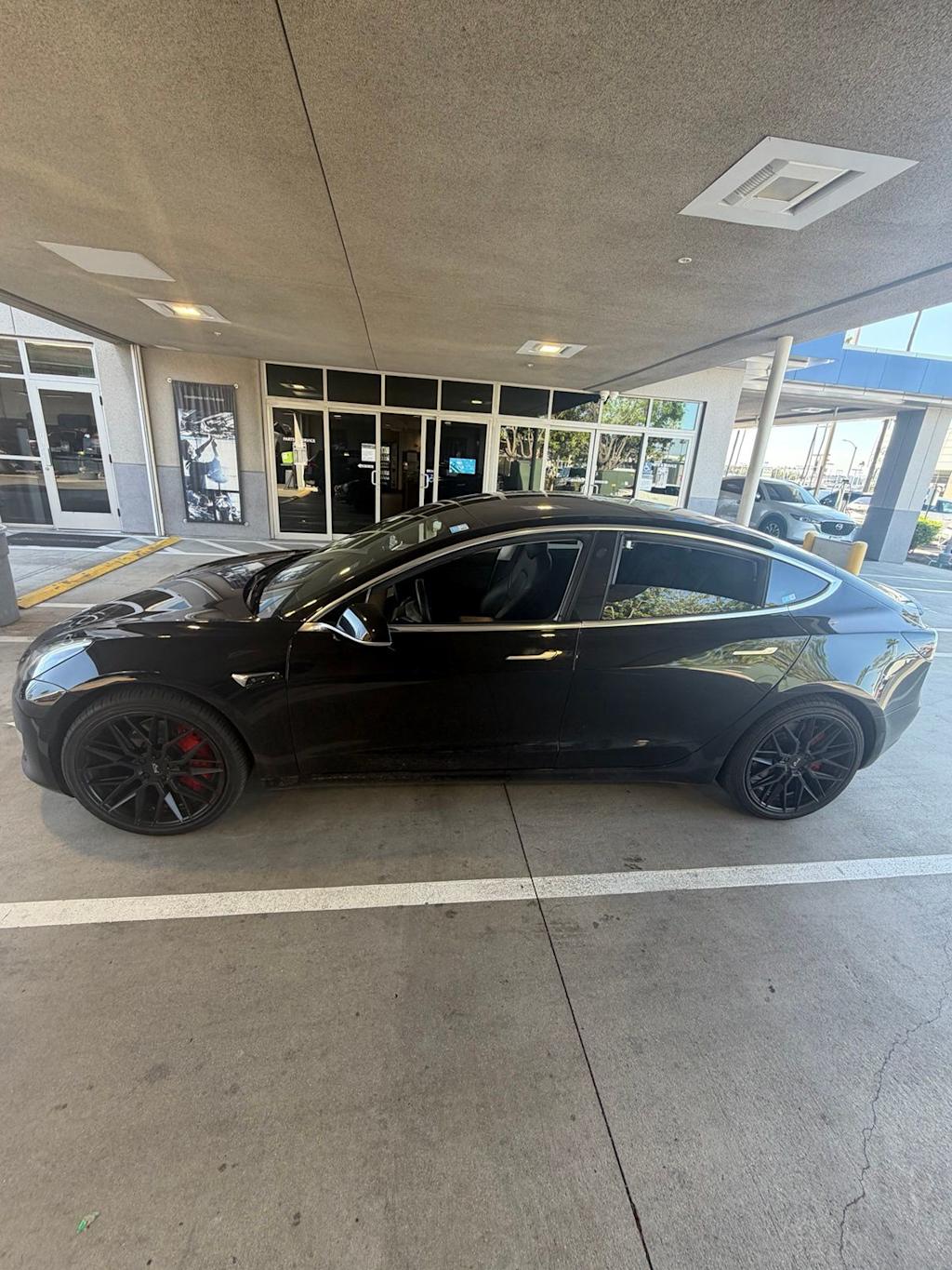 Thumbnail: 2019 Tesla Model 3 - 15