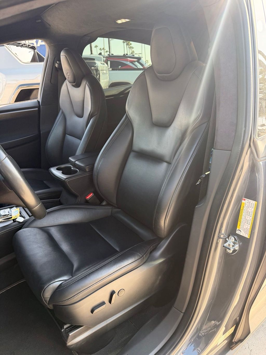 Thumbnail: 2020 Tesla Model X - 9