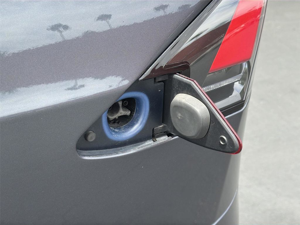 Thumbnail: 2020 Tesla Model X - 22
