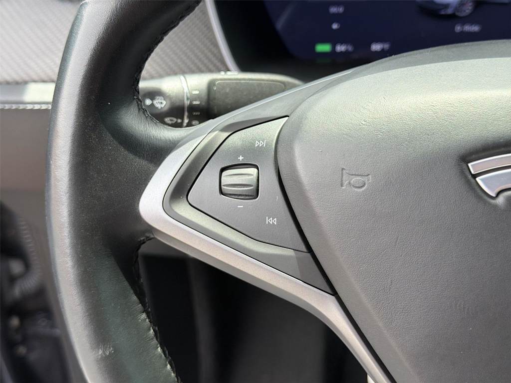 Thumbnail: 2020 Tesla Model X - 28