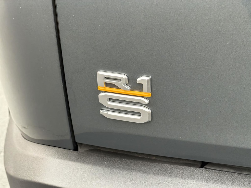 Thumbnail: 2023 Rivian R1S - 7