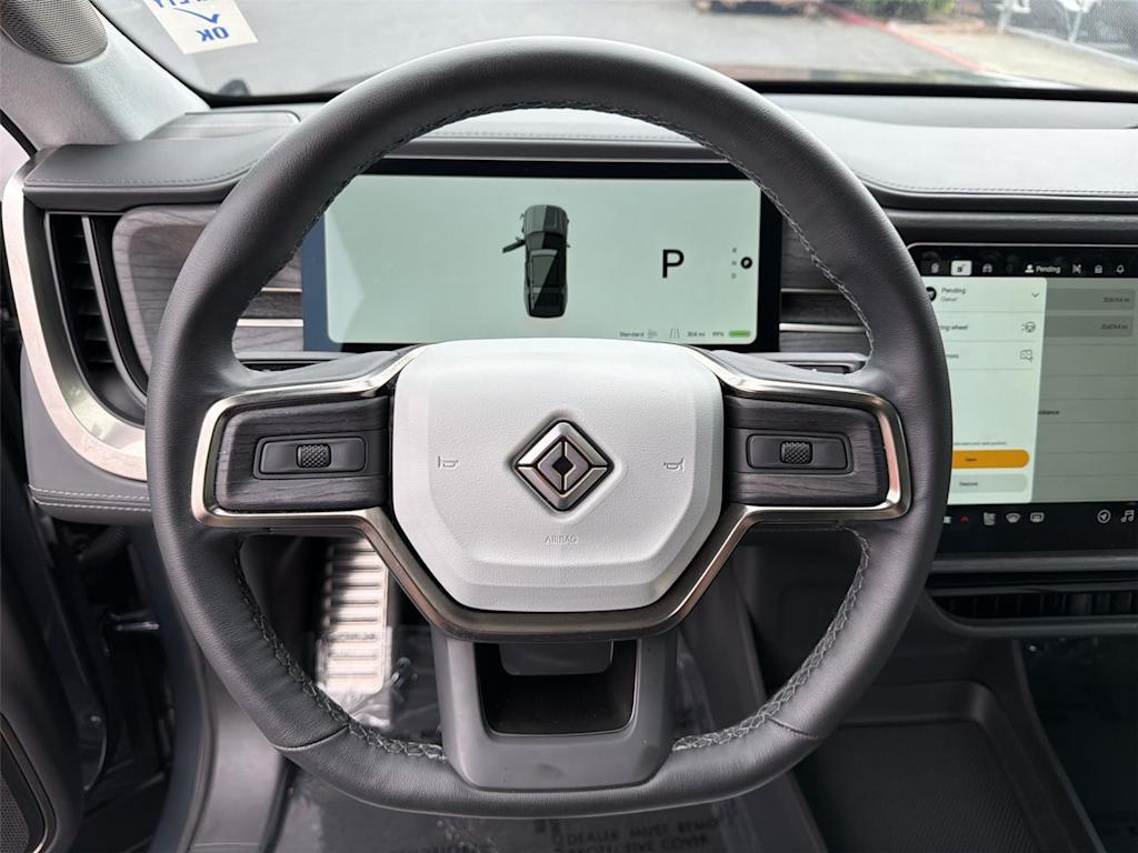 Thumbnail: 2023 Rivian R1S - 15