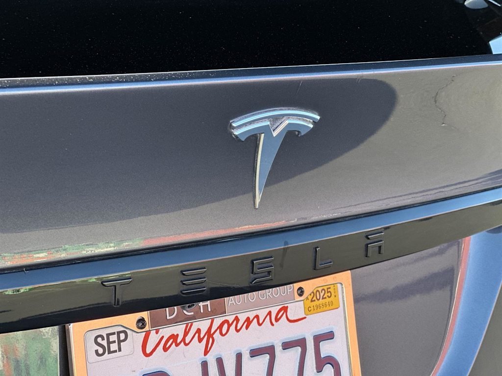 Thumbnail: 2022 Tesla Model X - 7