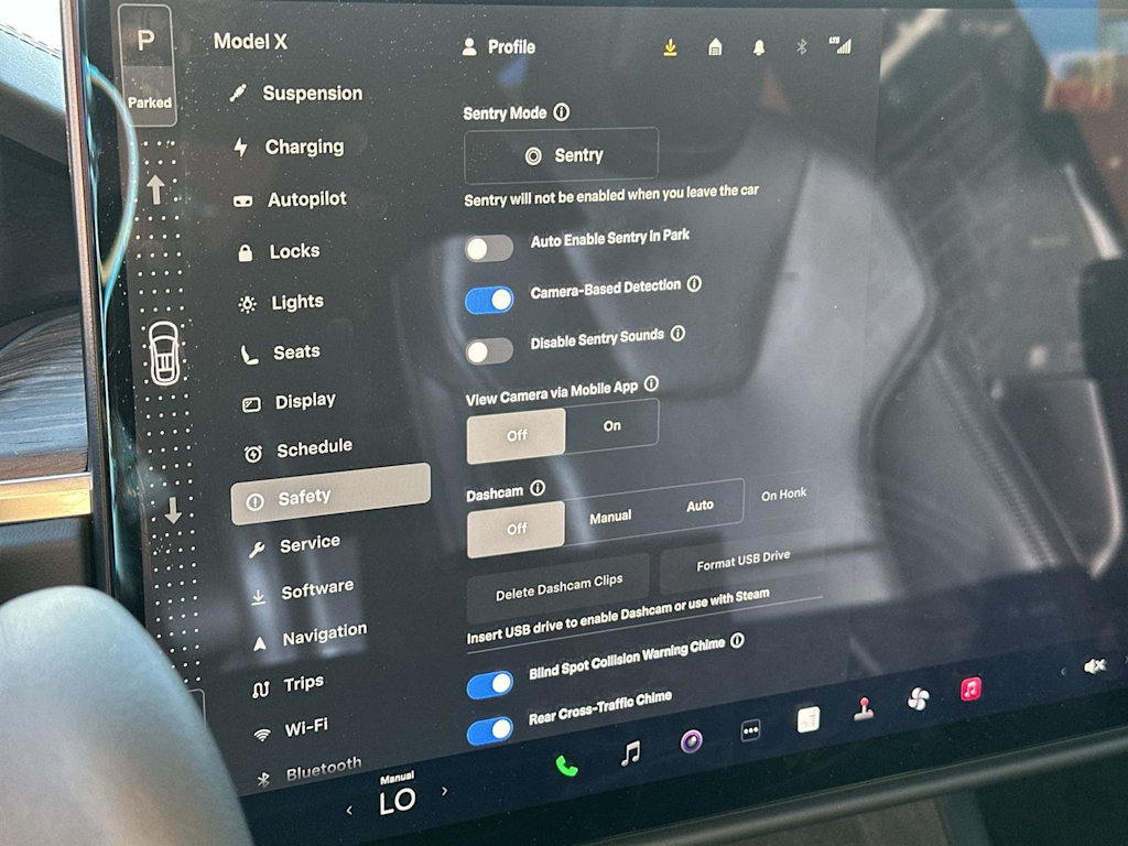 Thumbnail: 2022 Tesla Model X - 30