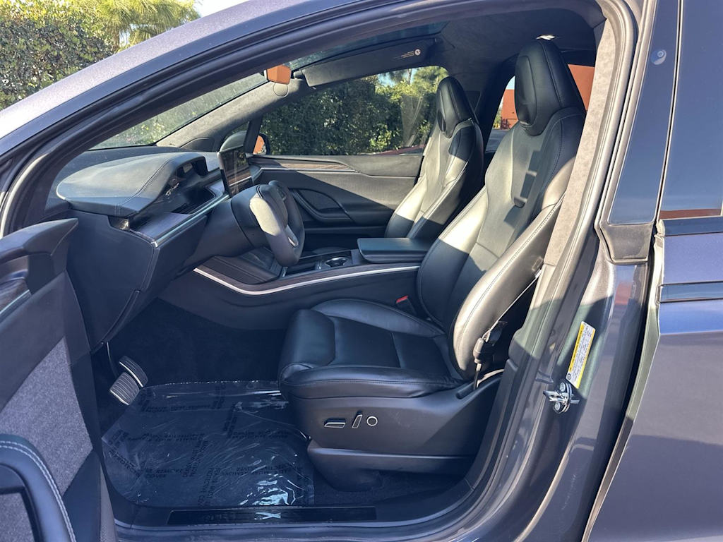 Thumbnail: 2022 Tesla Model X - 12