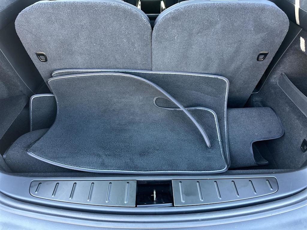 Thumbnail: 2023 Tesla Model X - 21