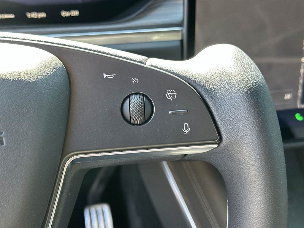 Thumbnail: 2023 Tesla Model X - 24