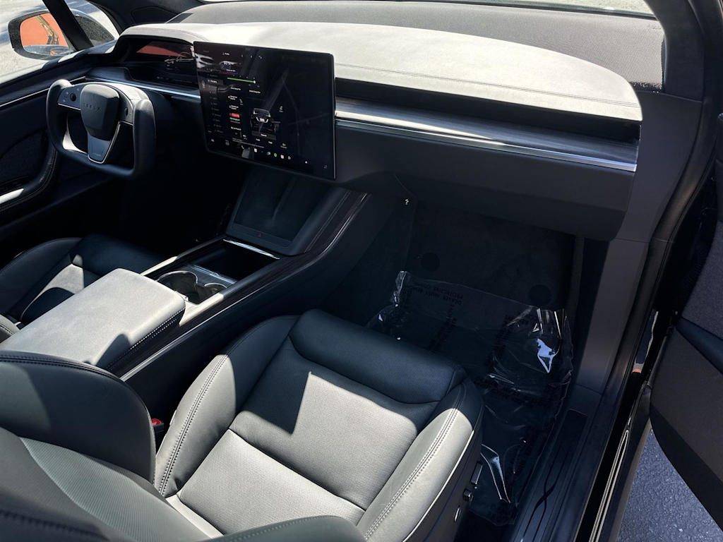 Thumbnail: 2023 Tesla Model X - 12