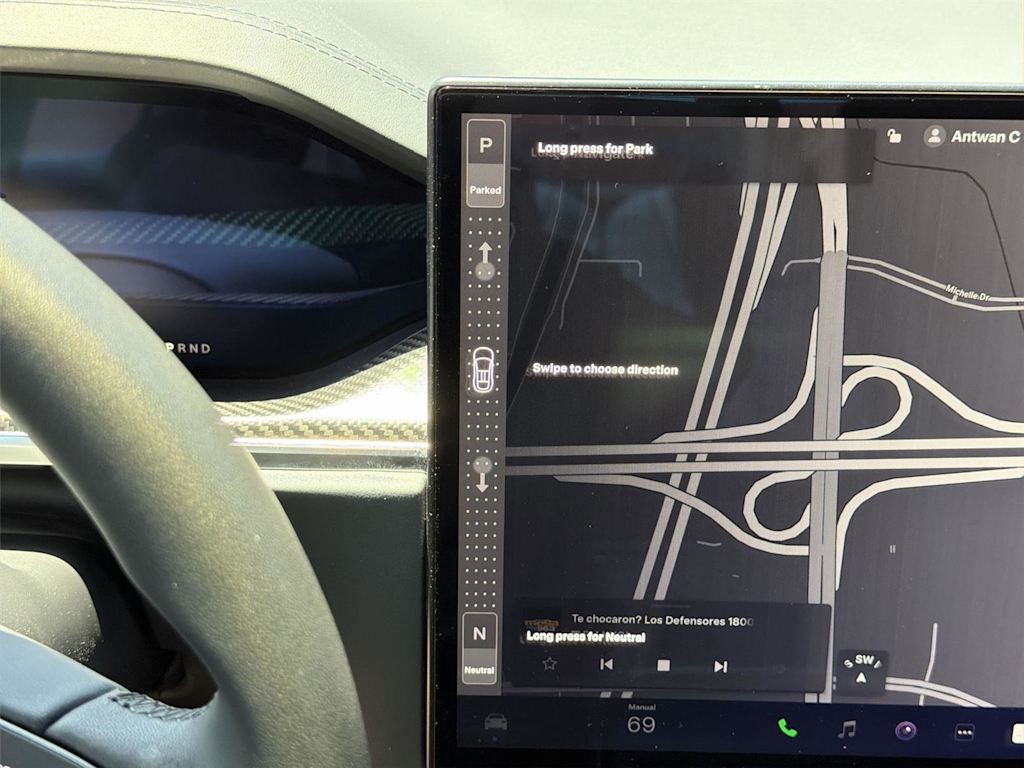 Thumbnail: 2022 Tesla Model X - 21