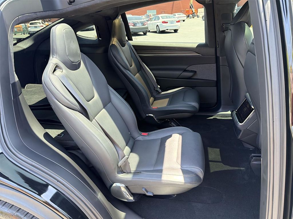 Thumbnail: 2022 Tesla Model X - 11