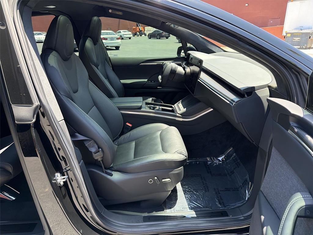 Thumbnail: 2022 Tesla Model X - 20