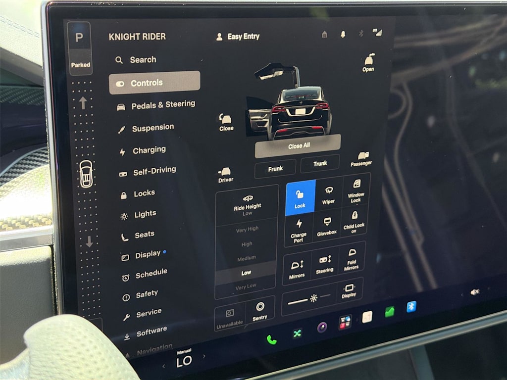 Thumbnail: 2022 Tesla Model X - 29