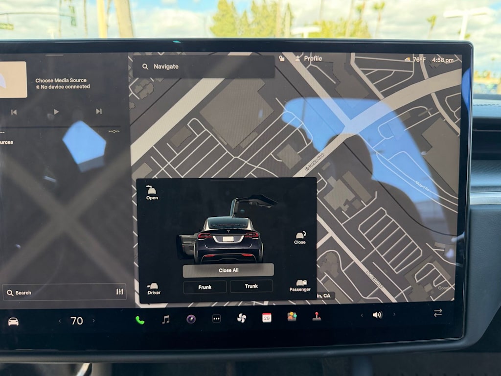 Thumbnail: 2023 Tesla Model X - 11