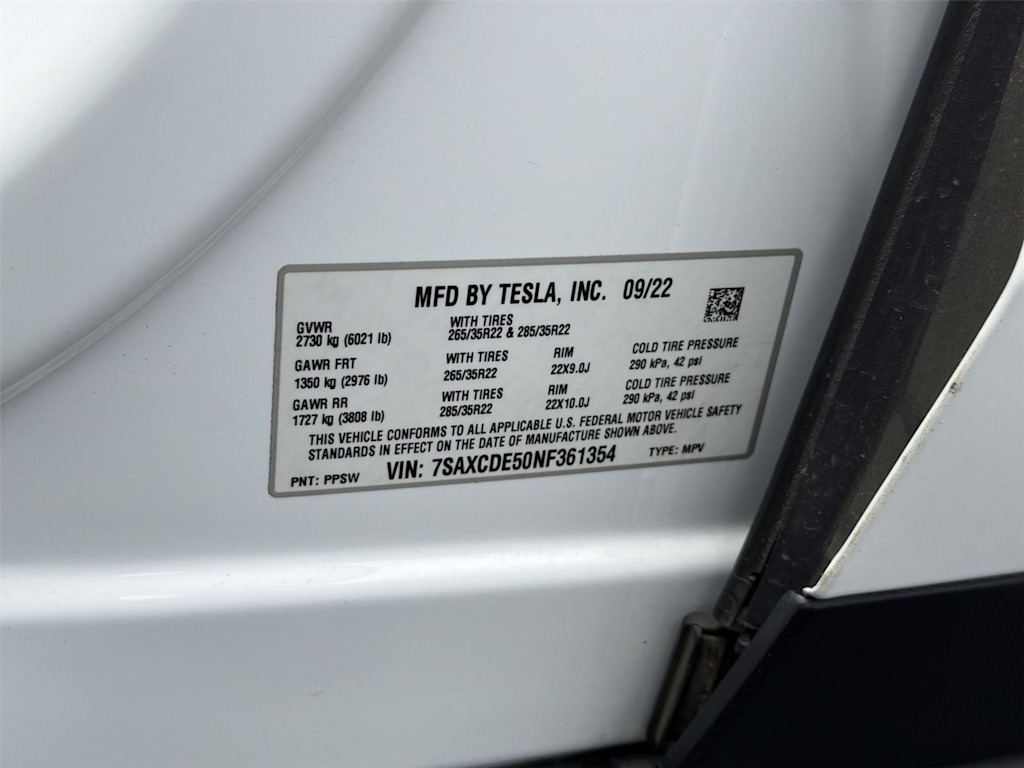 Thumbnail: 2022 Tesla Model X - 18