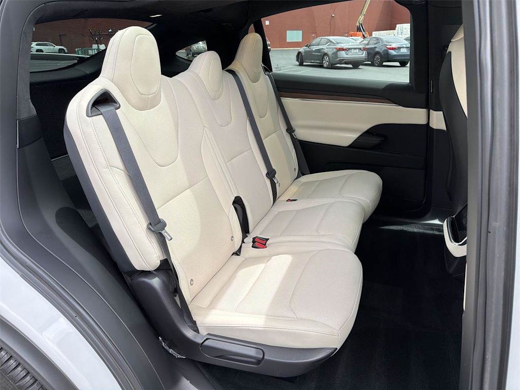 Thumbnail: 2022 Tesla Model X - 12