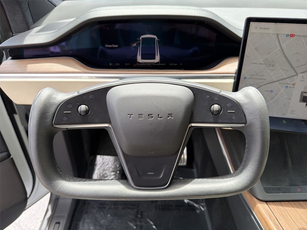 Thumbnail: 2022 Tesla Model X - 14
