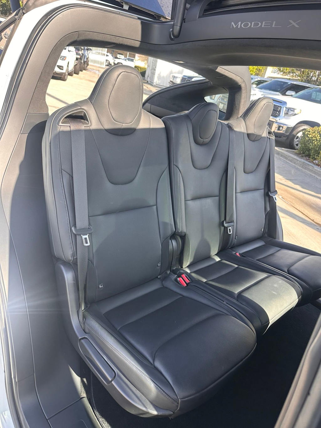 Thumbnail: 2022 Tesla Model X - 19