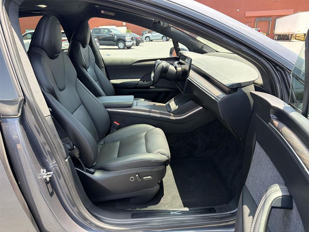 Thumbnail: 2022 Tesla Model X - 12