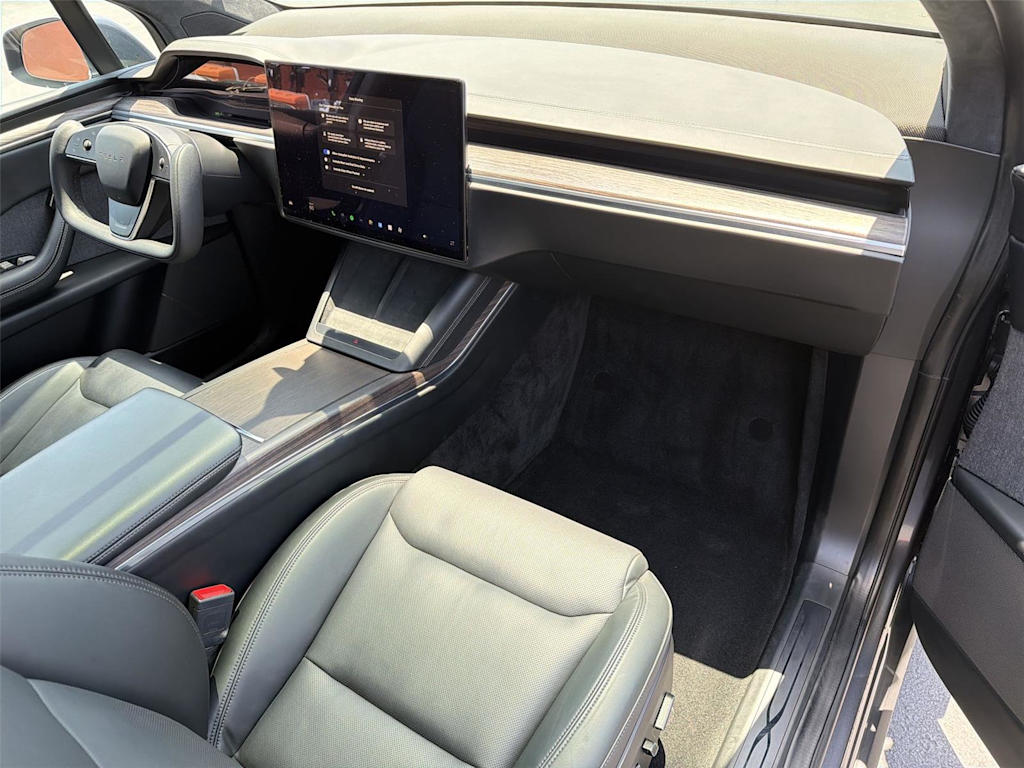 Thumbnail: 2022 Tesla Model X - 14