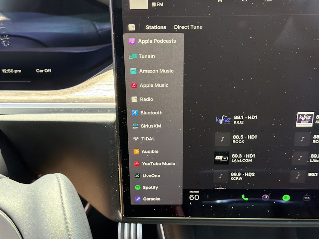 Thumbnail: 2022 Tesla Model X - 16