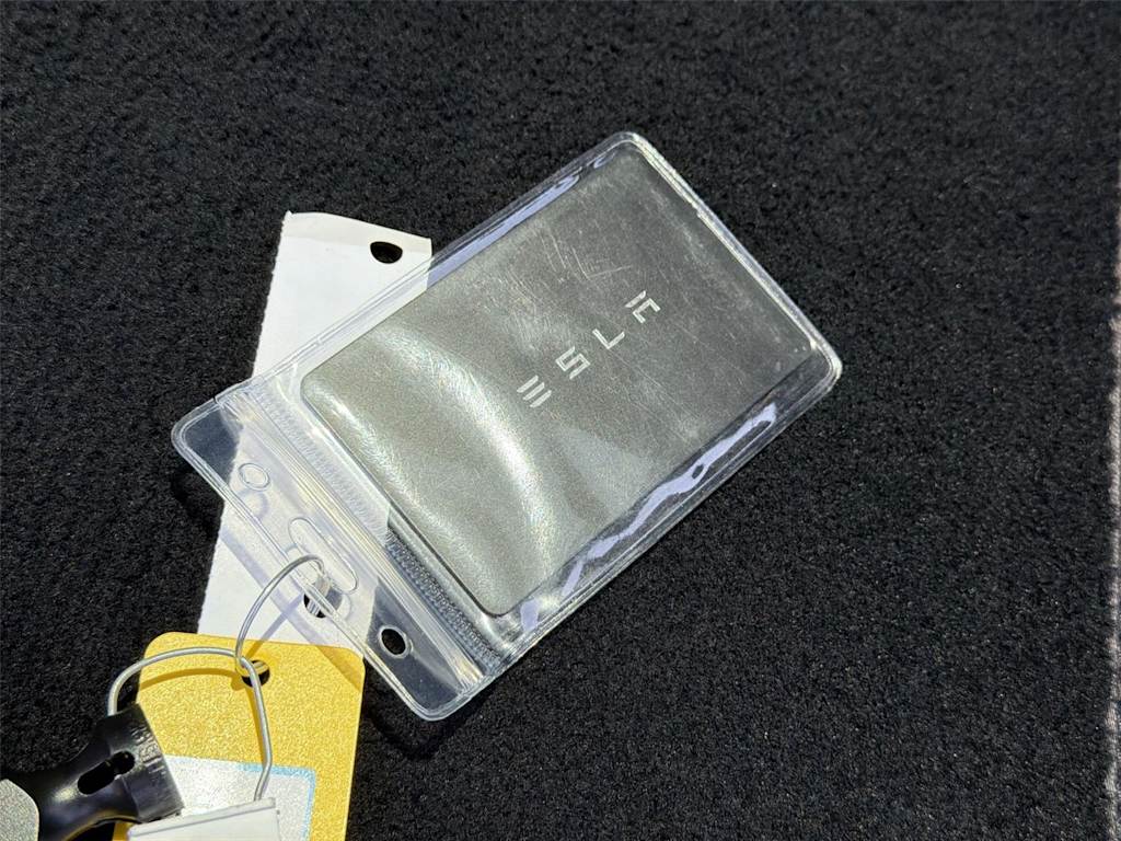 Thumbnail: 2022 Tesla Model X - 17