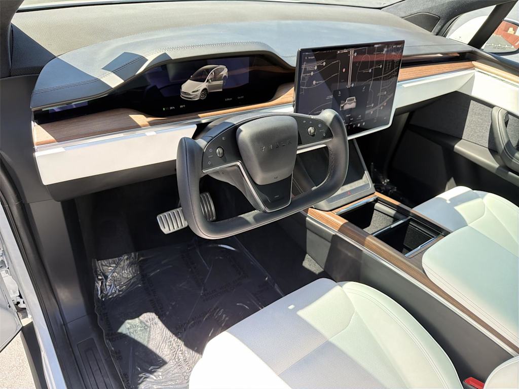 Thumbnail: 2023 Tesla Model X - 2