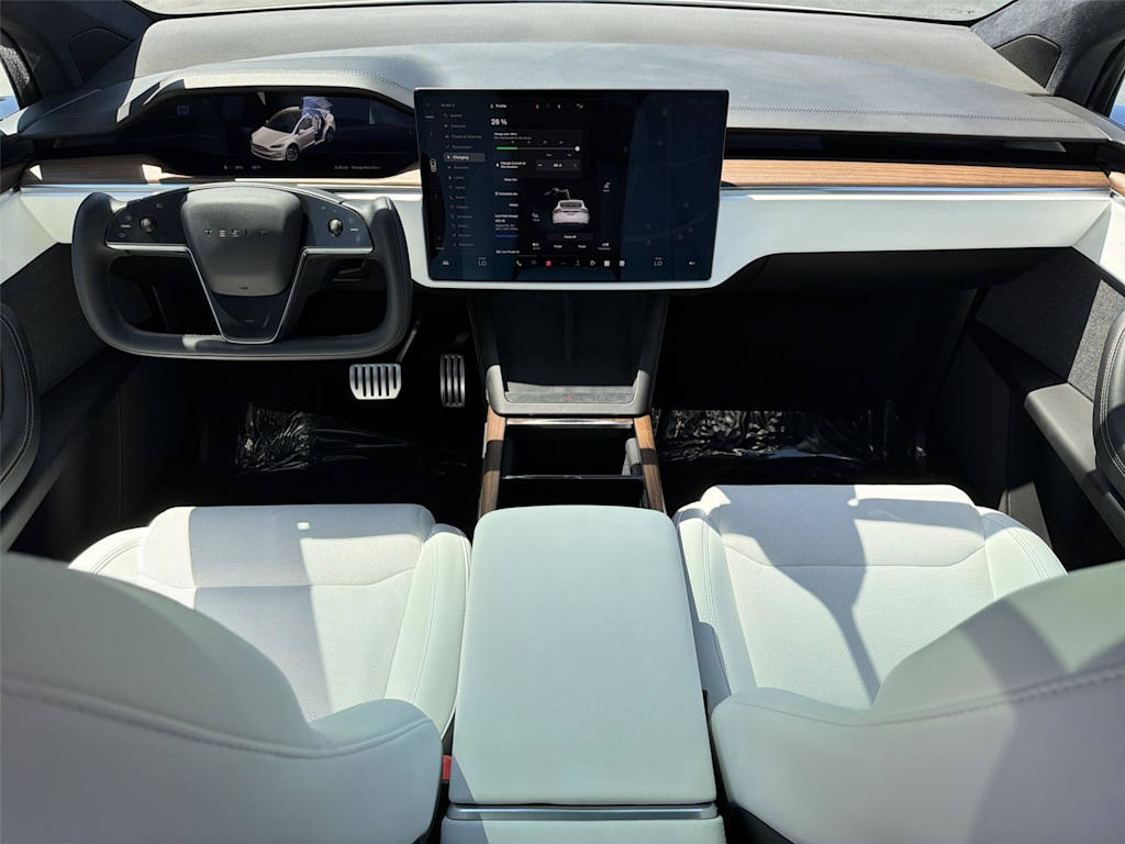Thumbnail: 2023 Tesla Model X - 10