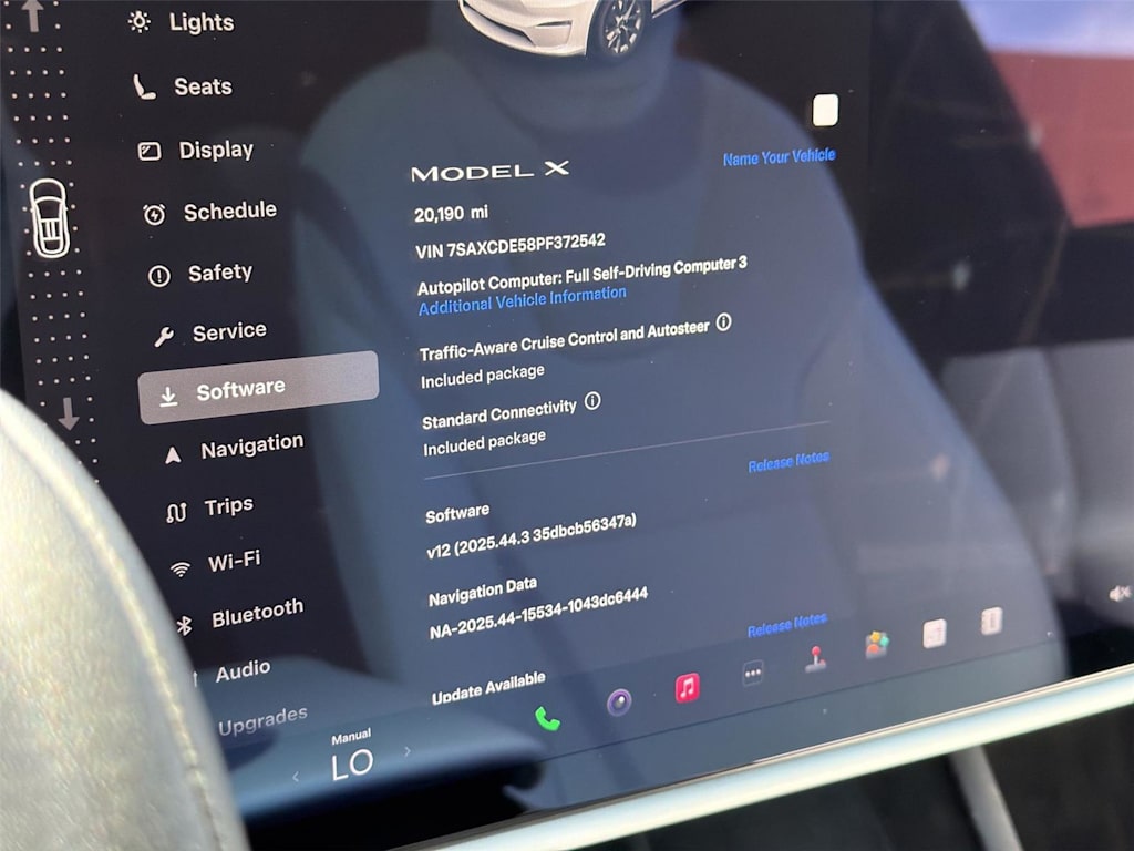Thumbnail: 2023 Tesla Model X - 35