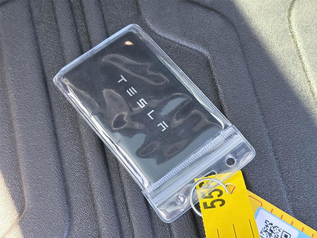 Thumbnail: 2023 Tesla Model X - 20