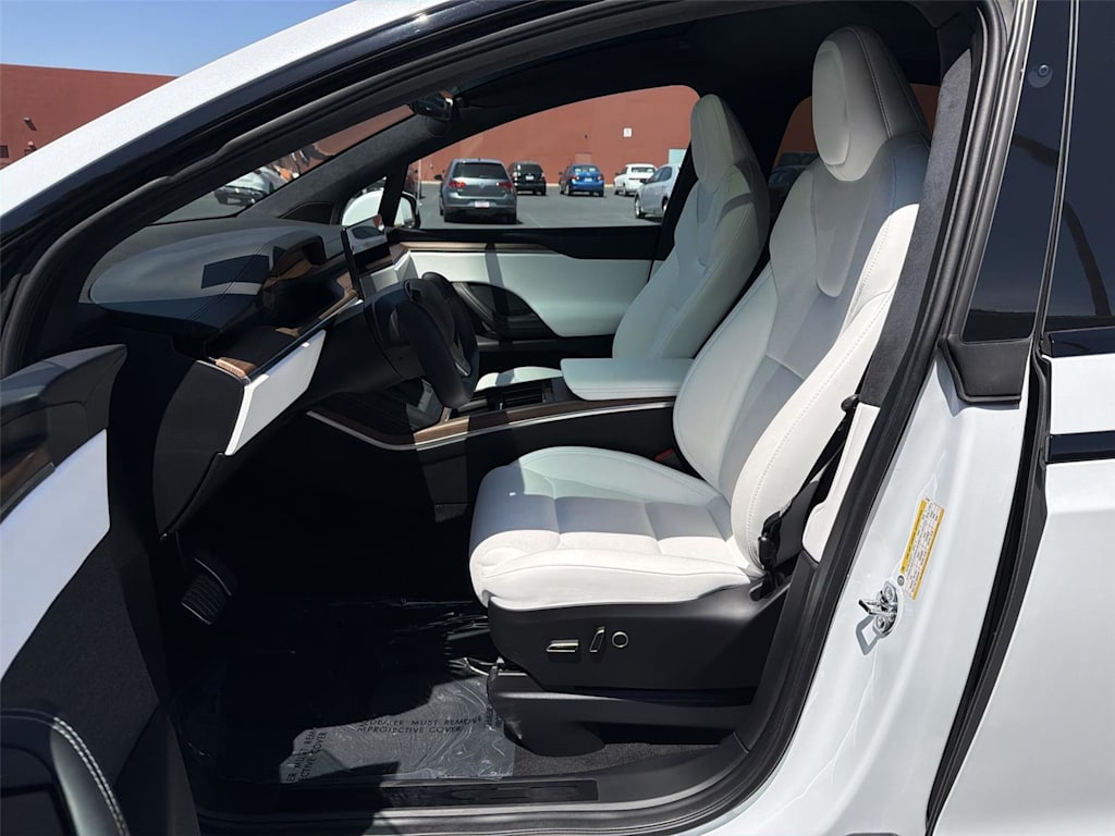 Thumbnail: 2023 Tesla Model X - 11