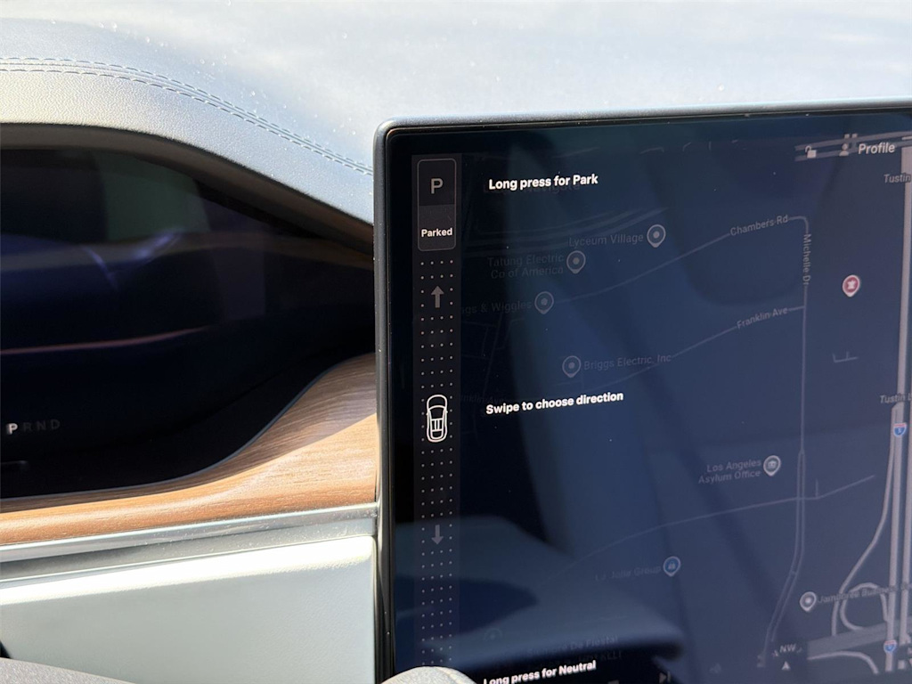 Thumbnail: 2023 Tesla Model X - 24