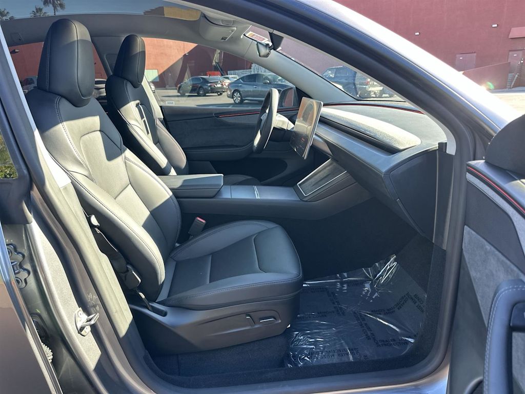 Thumbnail: 2026 Tesla Model Y - 10