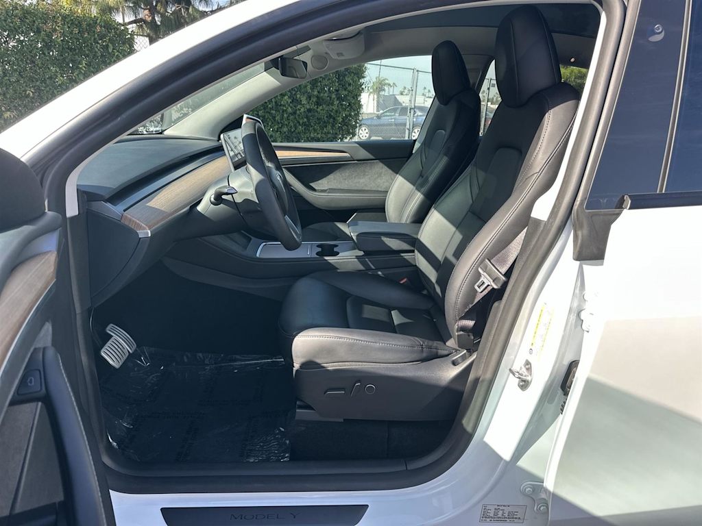 Thumbnail: 2024 Tesla Model Y - 10