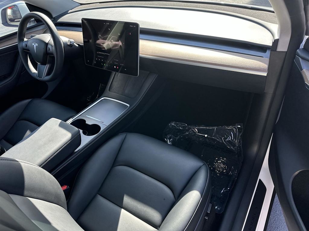 Thumbnail: 2024 Tesla Model Y - 13