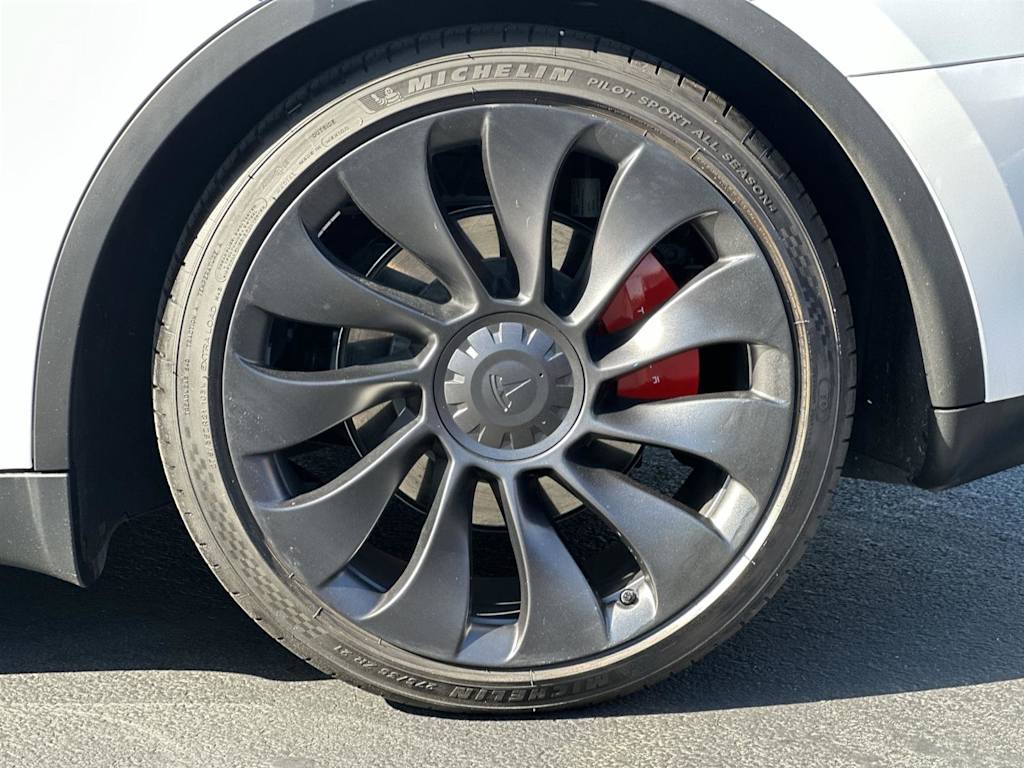 Thumbnail: 2024 Tesla Model Y - 8