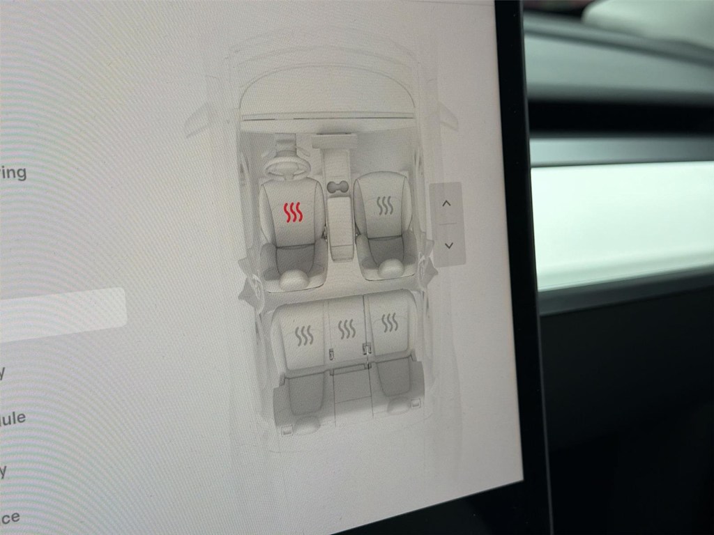 Thumbnail: 2023 Tesla Model Y - 30