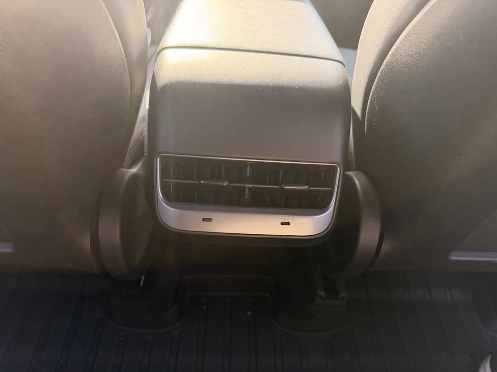 Thumbnail: 2022 Tesla Model Y - 20