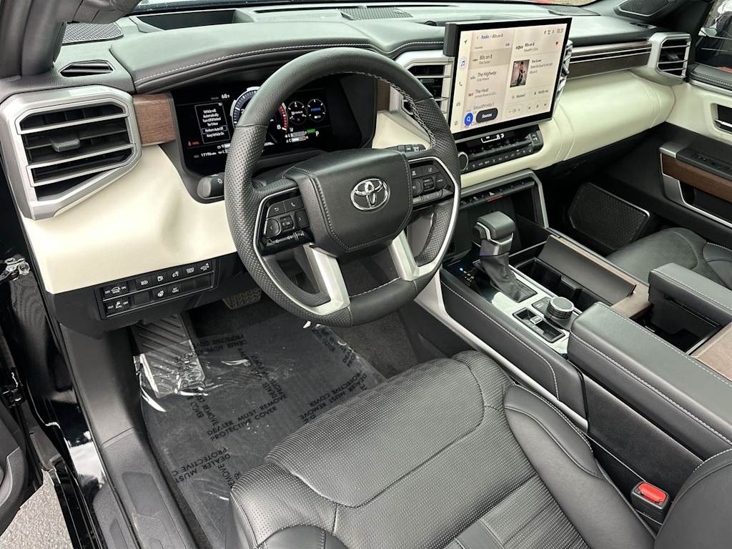 Thumbnail: 2025 Toyota Sequoia - 2