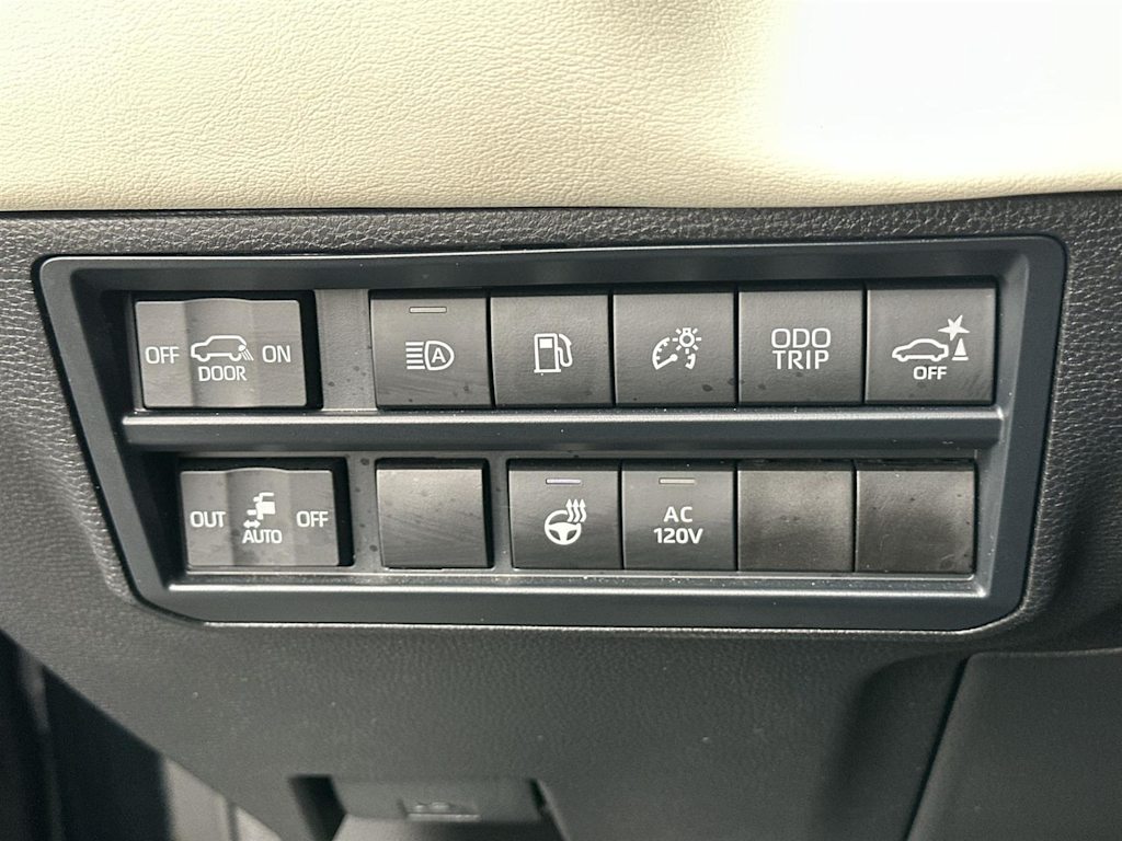 Thumbnail: 2025 Toyota Sequoia - 31