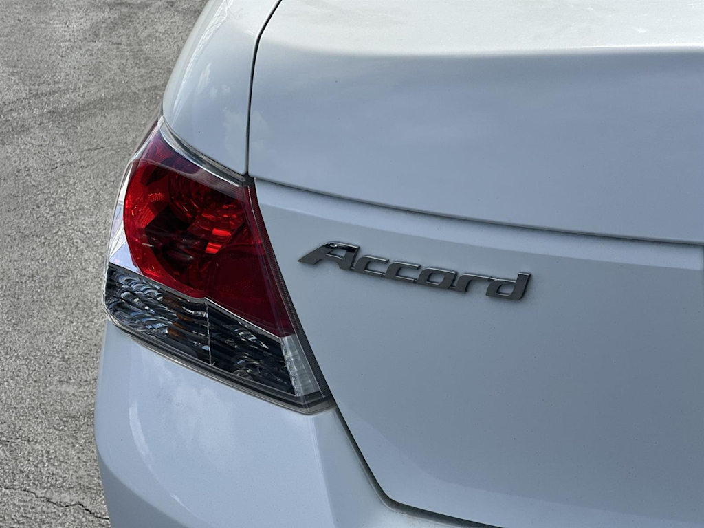 Thumbnail: 2009 Honda Accord - 21