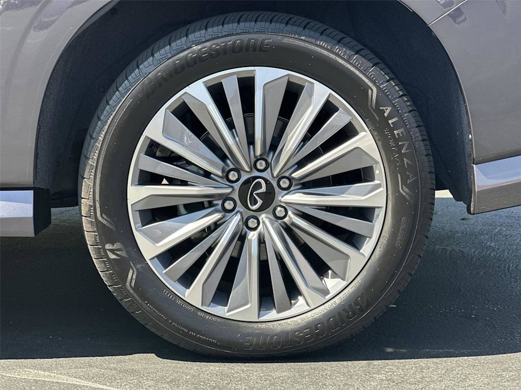 Thumbnail: 2025 INFINITI QX80 - 8
