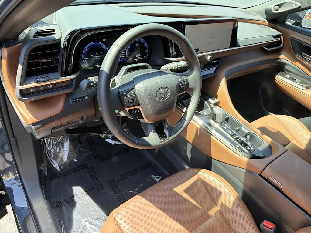 Thumbnail: 2025 Toyota Crown Signia - 2